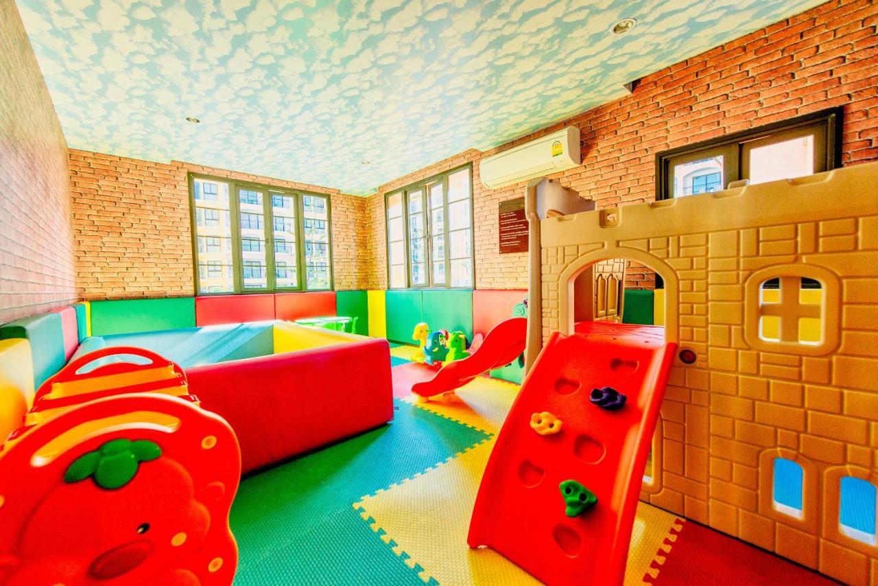 Venetian Residence Джомтиен Бийч Екстериор снимка