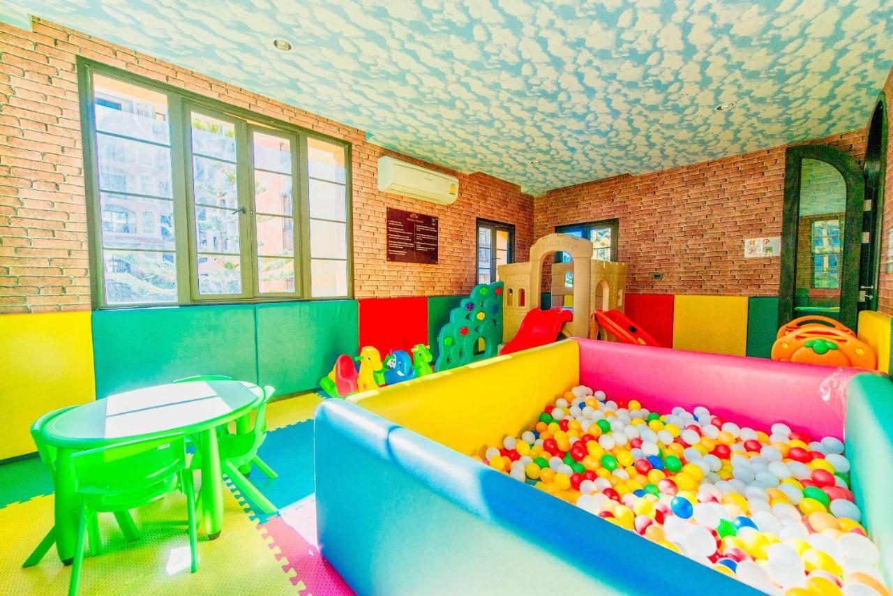 Venetian Residence Джомтиен Бийч Екстериор снимка
