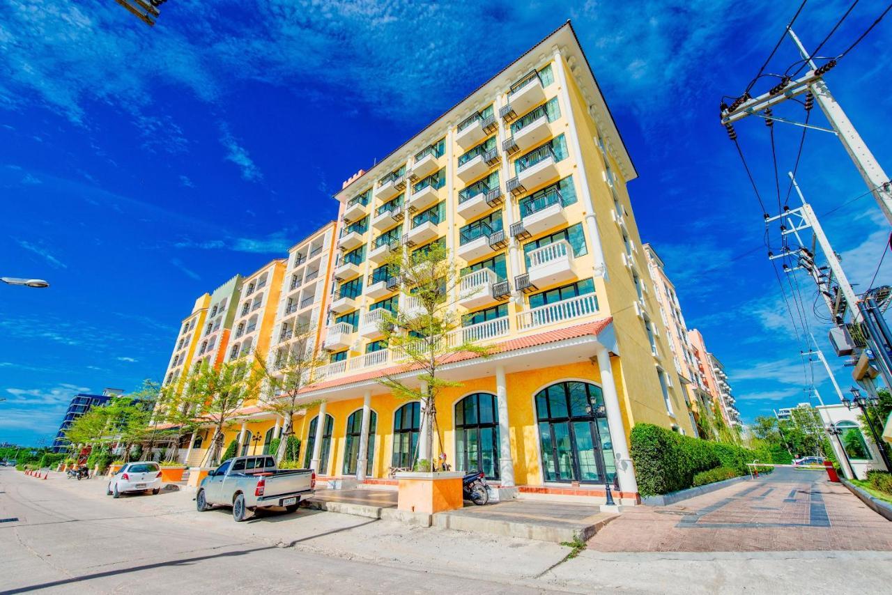 Venetian Residence Джомтиен Бийч Екстериор снимка