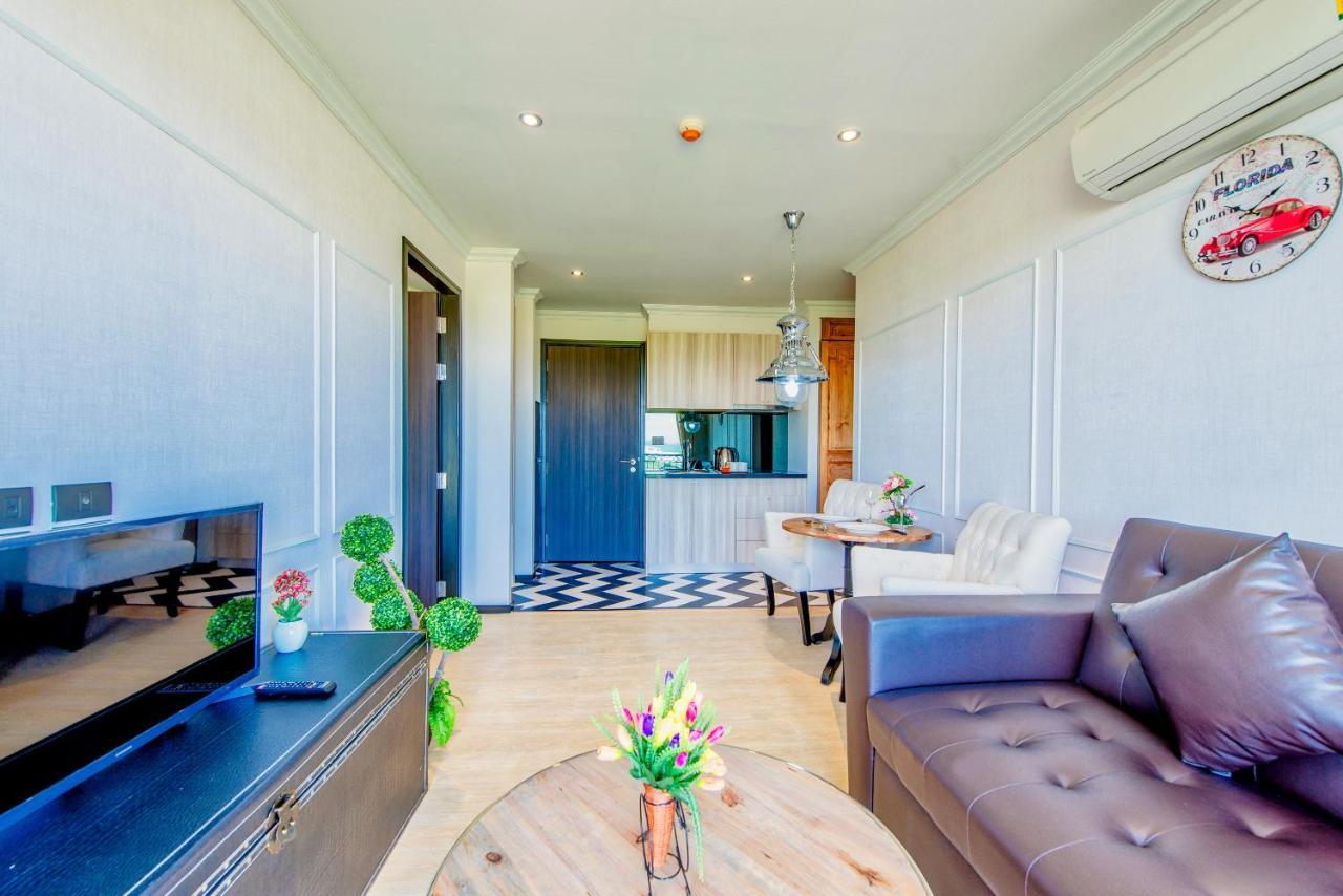 Venetian Residence Джомтиен Бийч Екстериор снимка