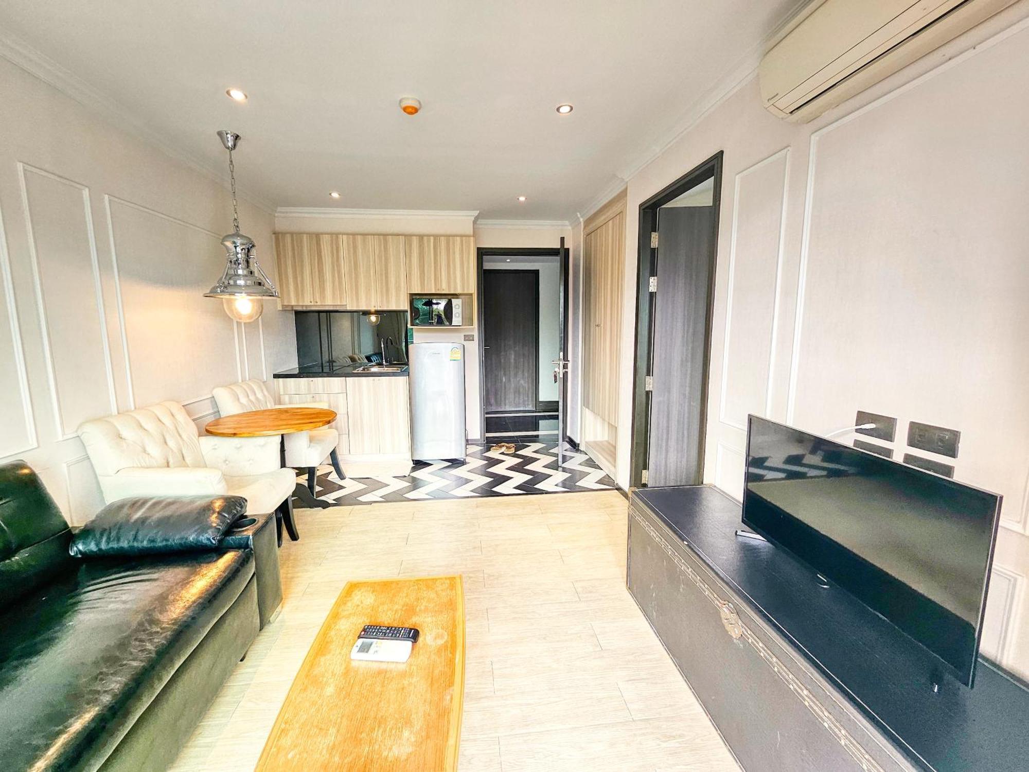 Venetian Residence Джомтиен Бийч Екстериор снимка